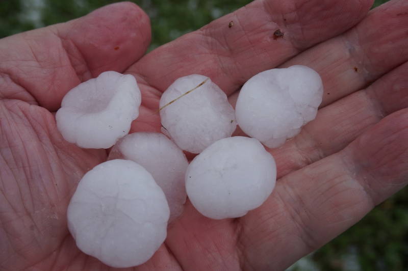    Бушующая гроза с градом обрушилась на север КарелииТатьяна Юнгина / VK