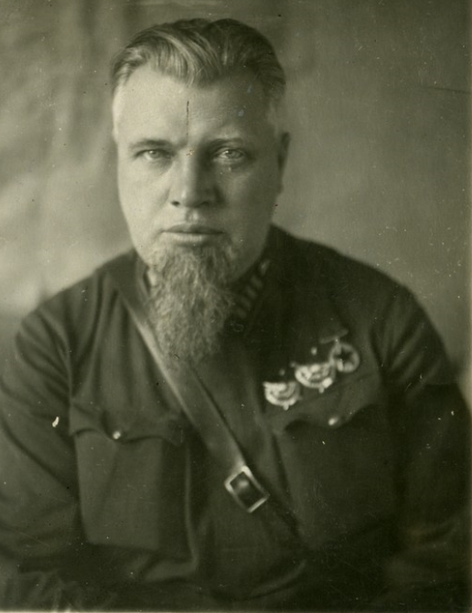 А.Бохонс