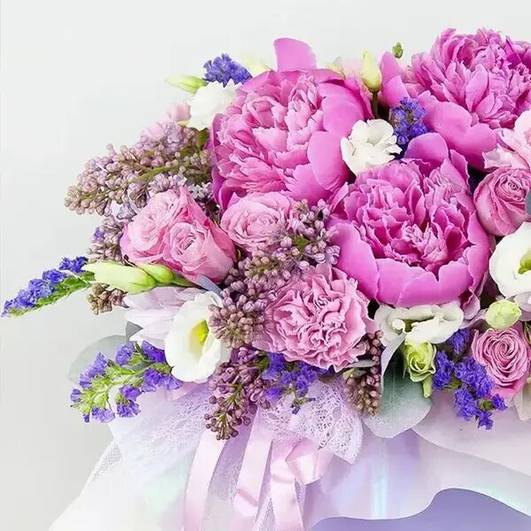   Пионы и сирень в букете от AzaliaNow Мария Казённова