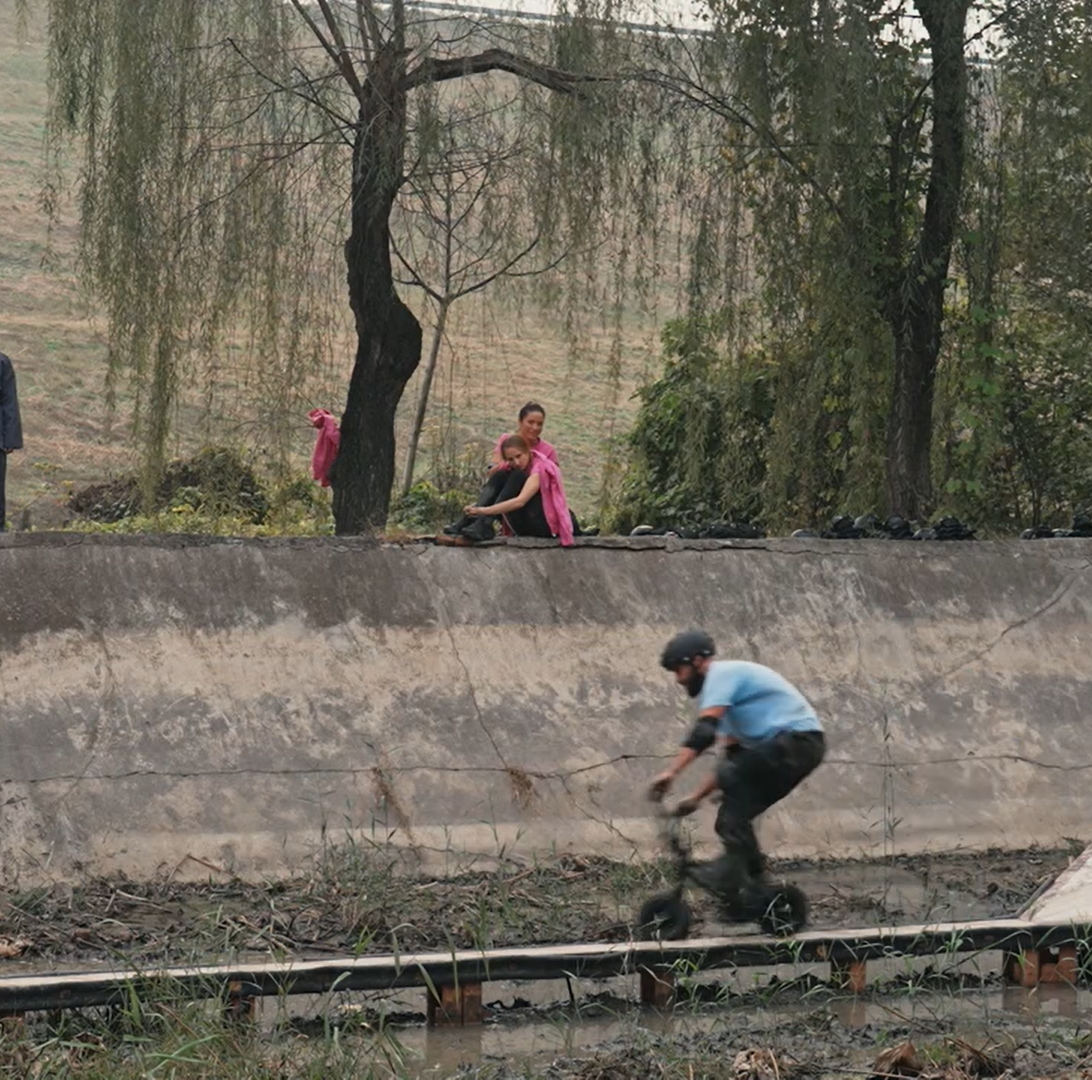 Кадр из шоу "Сокровища императора". Фото: скриншот ТНТ