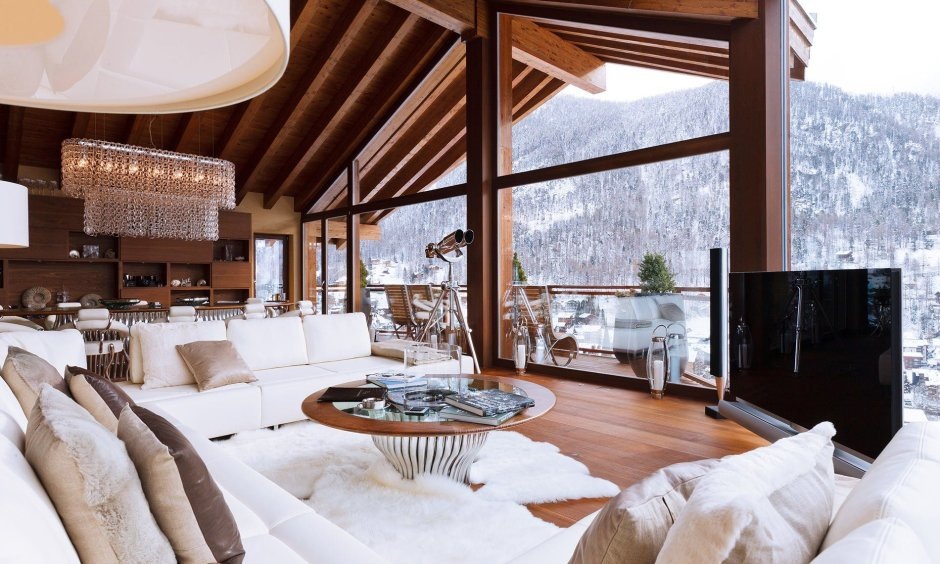 Греющие стекла в загородном доме. 