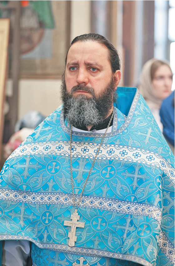 Человек не должен жить на земле праздно. Господь видит в каждом из нас Своего друга, помощника и со-работника, способного приумножить красоту и многообразие тварного Божиего мира, увидеть глубочайшие, сущностные связи различных сторон Бытия. А это значит, что перед каждым человеком стоят непростые задачи: найти свое призвание, постоянно развиваться, служить ближним, да и просто добывать хлеб насущный. О том, как верно выбрать и пройти этот путь действительно вместе с Богом, рассуждаем со священником Кириллом Панкрашовым.