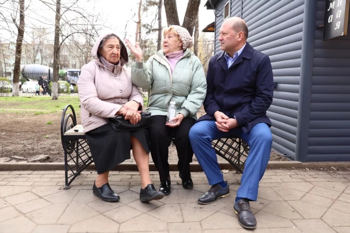    К мнению жителей стали не просто прислушиваться, но и приглашают их принять участие в обсуждении концепции благоустройства городских парков.