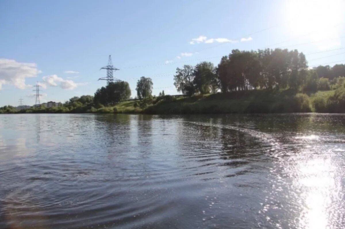    Новосибирский предприниматель закрыл людям проход к озеру Спартак