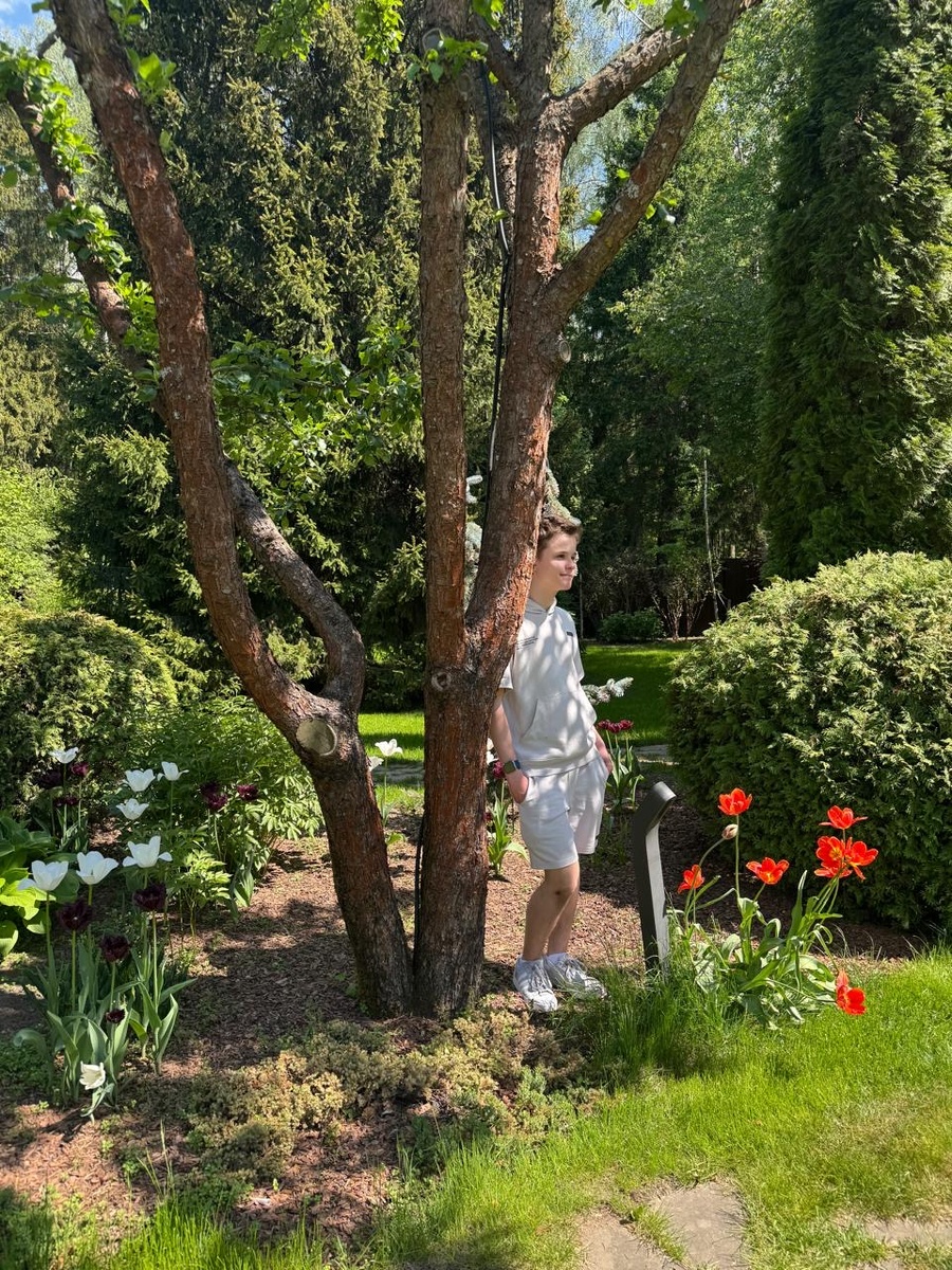 Фотография называется: найди Саву. 