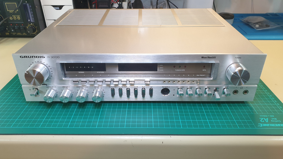 Grundig R3000