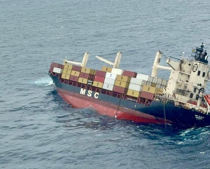 Фото службы береговой охраны Индии