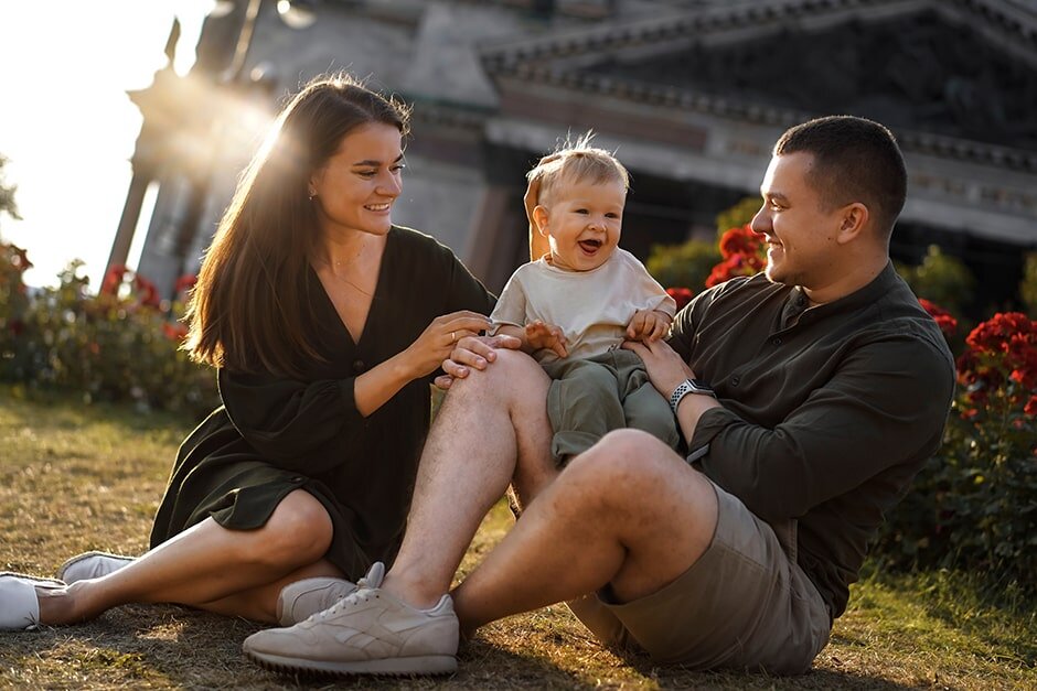 Семейная пара у Исаакиевского собора