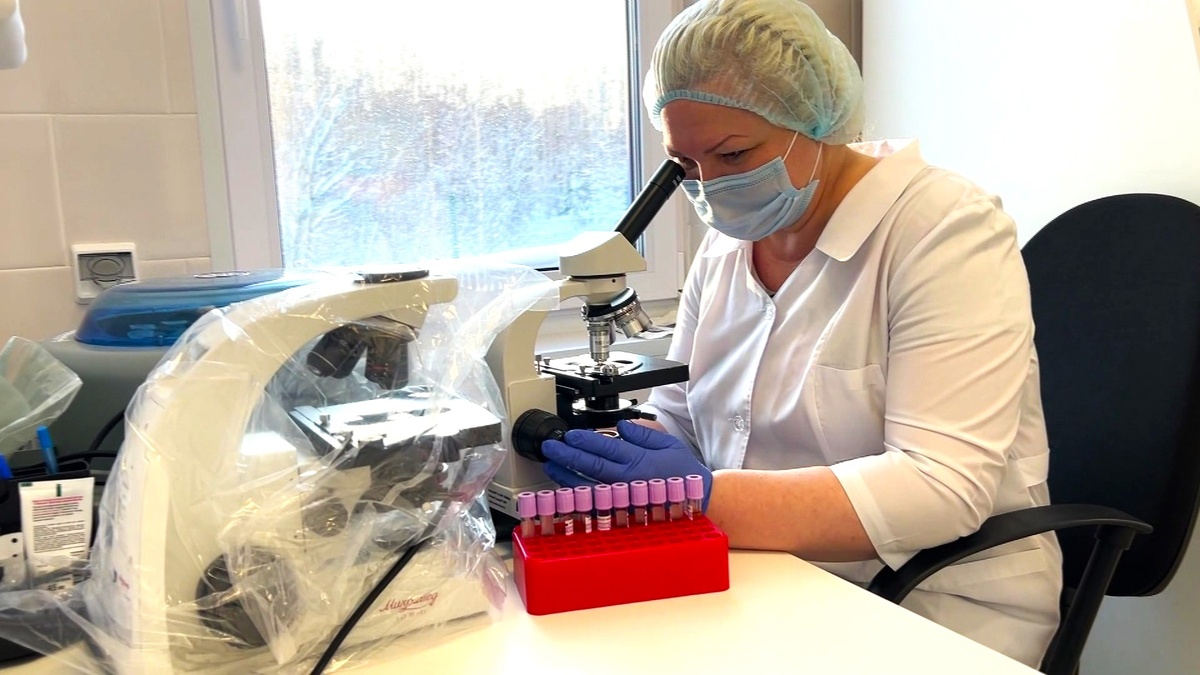    Югорчане могут исследовать уровень гормонов для профилактики эндокринных болезней