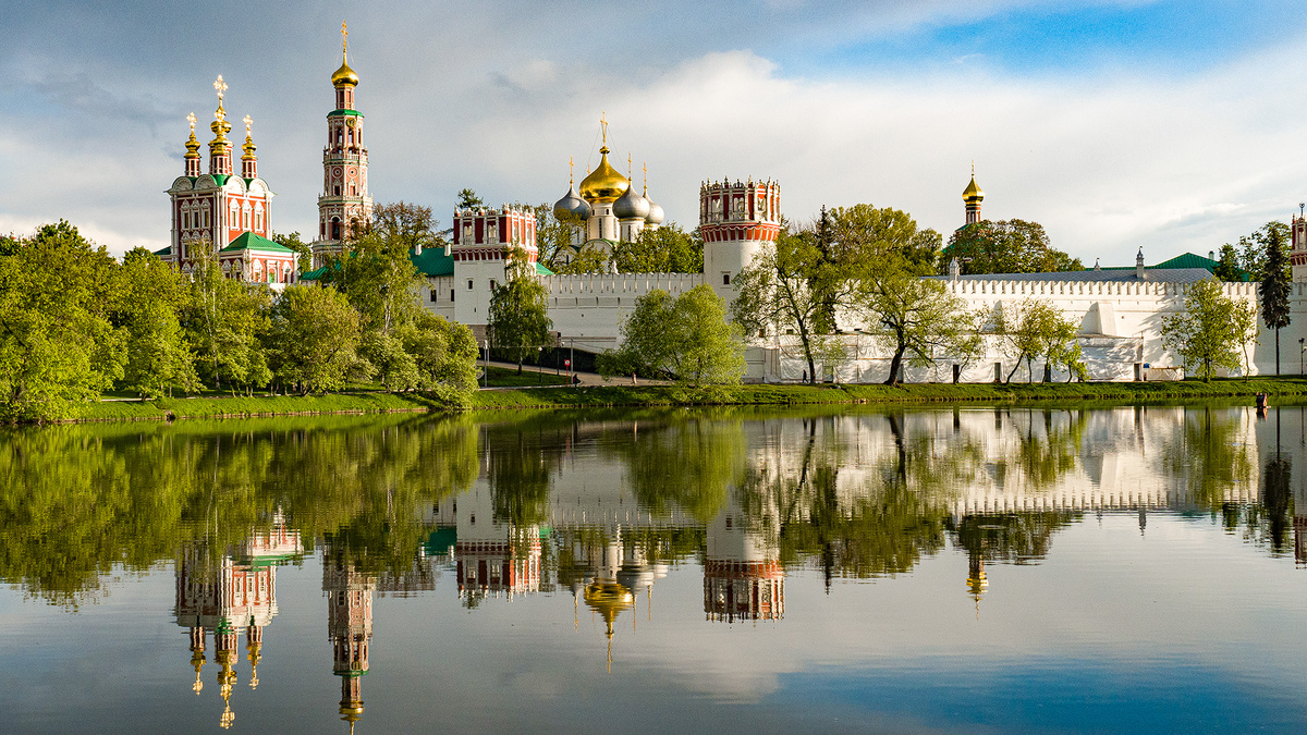Павел Кузмичев