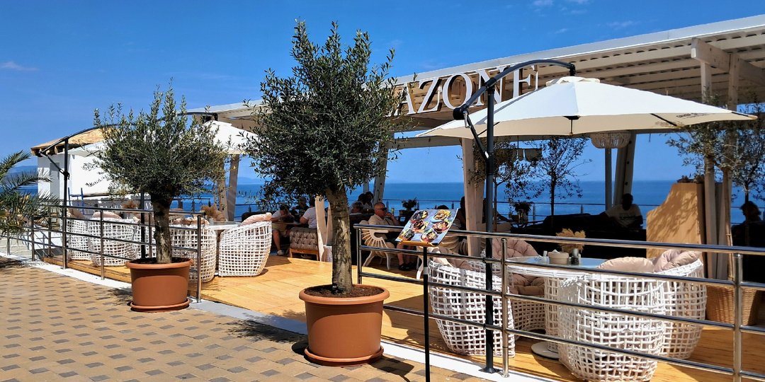 Крым 2025, Алушта, обновленная набережная Профессорского уголка