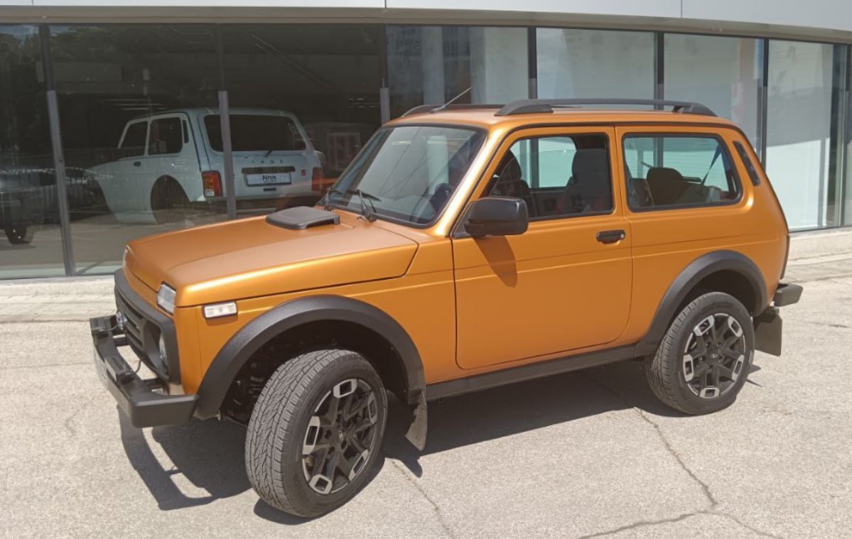    Lada Niva Sport