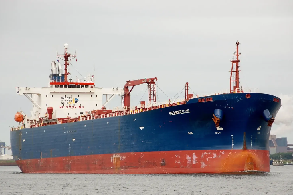    Фото © marinetraffic.com/ruud coster