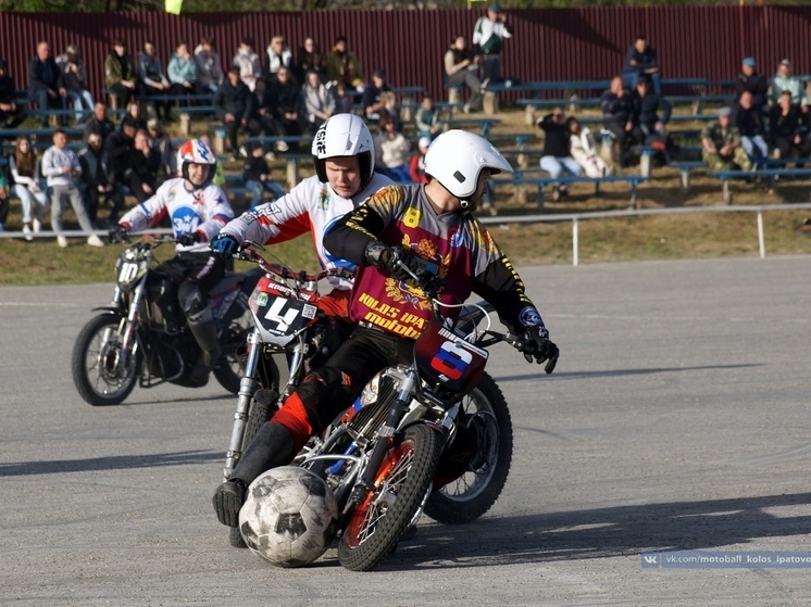     «Колос» со стопроцентными показателями (18 очков после шести матчей) уверенно возглавляет турнирный реестр.Фото: МК «Колос».