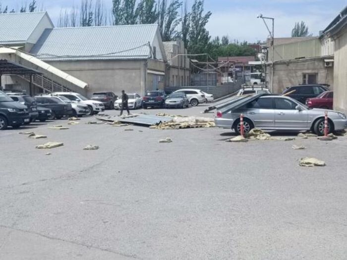 Источник фото: Телеграмм-каналы "Тютина", "Это Ростов"