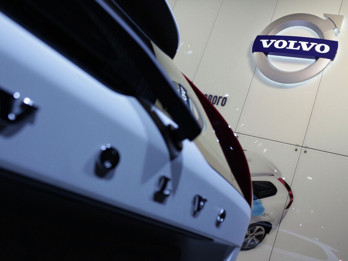    Компания Volvo© РИА Новости . Руслан Кривобок