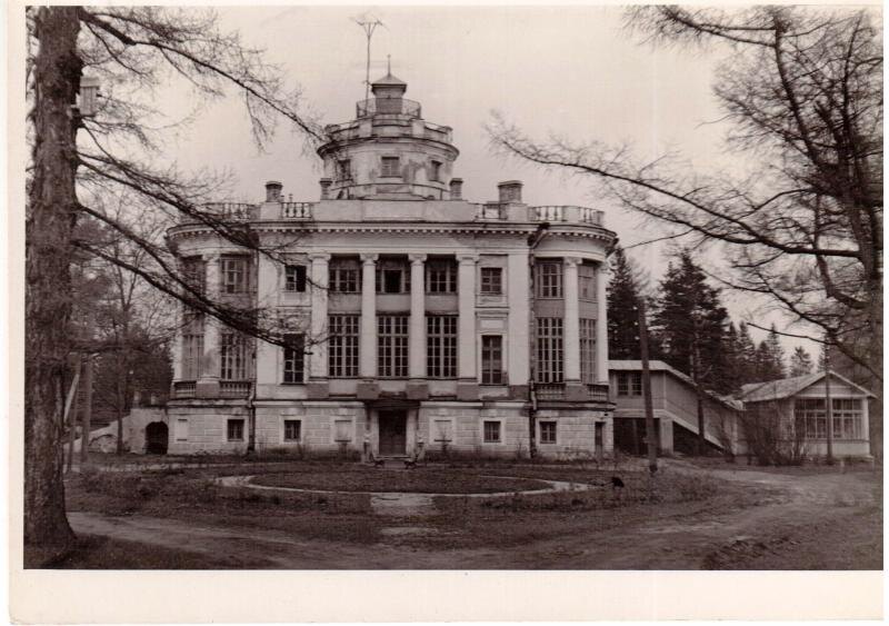 Фотография. Усадебный дом в Тайцах, 1962-1967 гг.