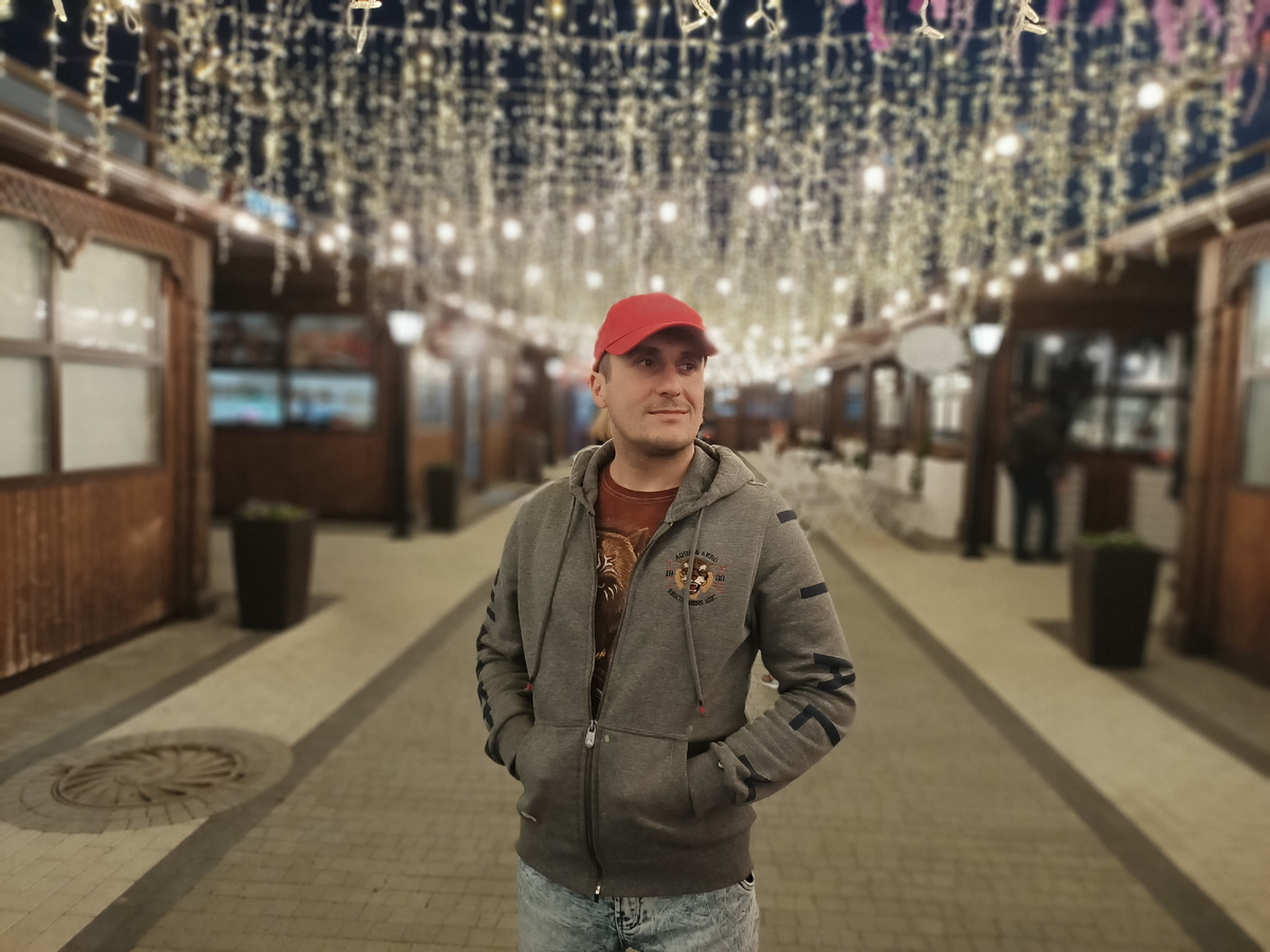 Автор задумался... 