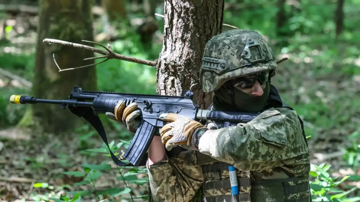    Украинский военнослужащий.