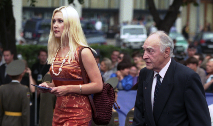 ���� ����