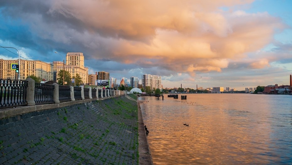    Виды с Октябрьской наб. Автор фото: Ермохин Сергей/"ДП"