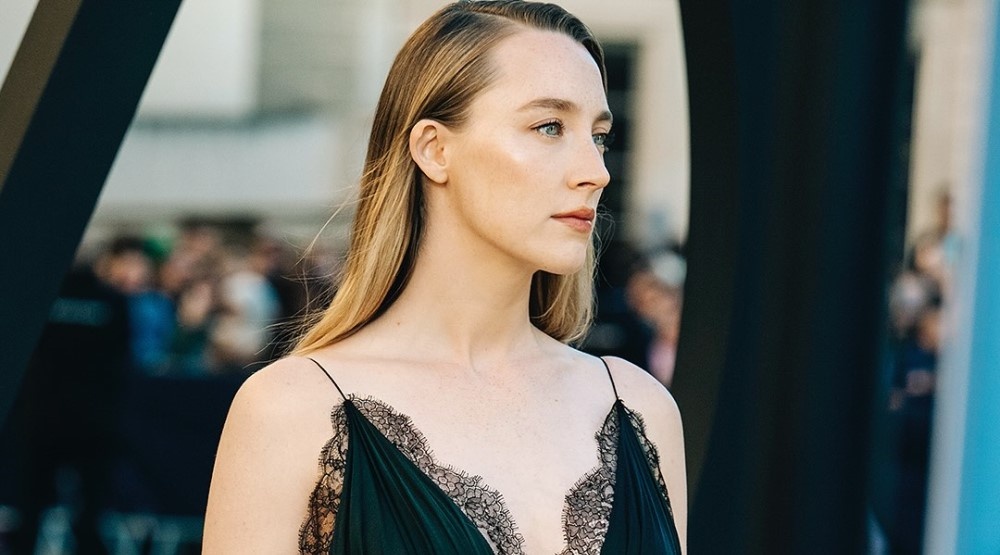     Сирша Ронан / Фото: соцсети Louis Vuitton