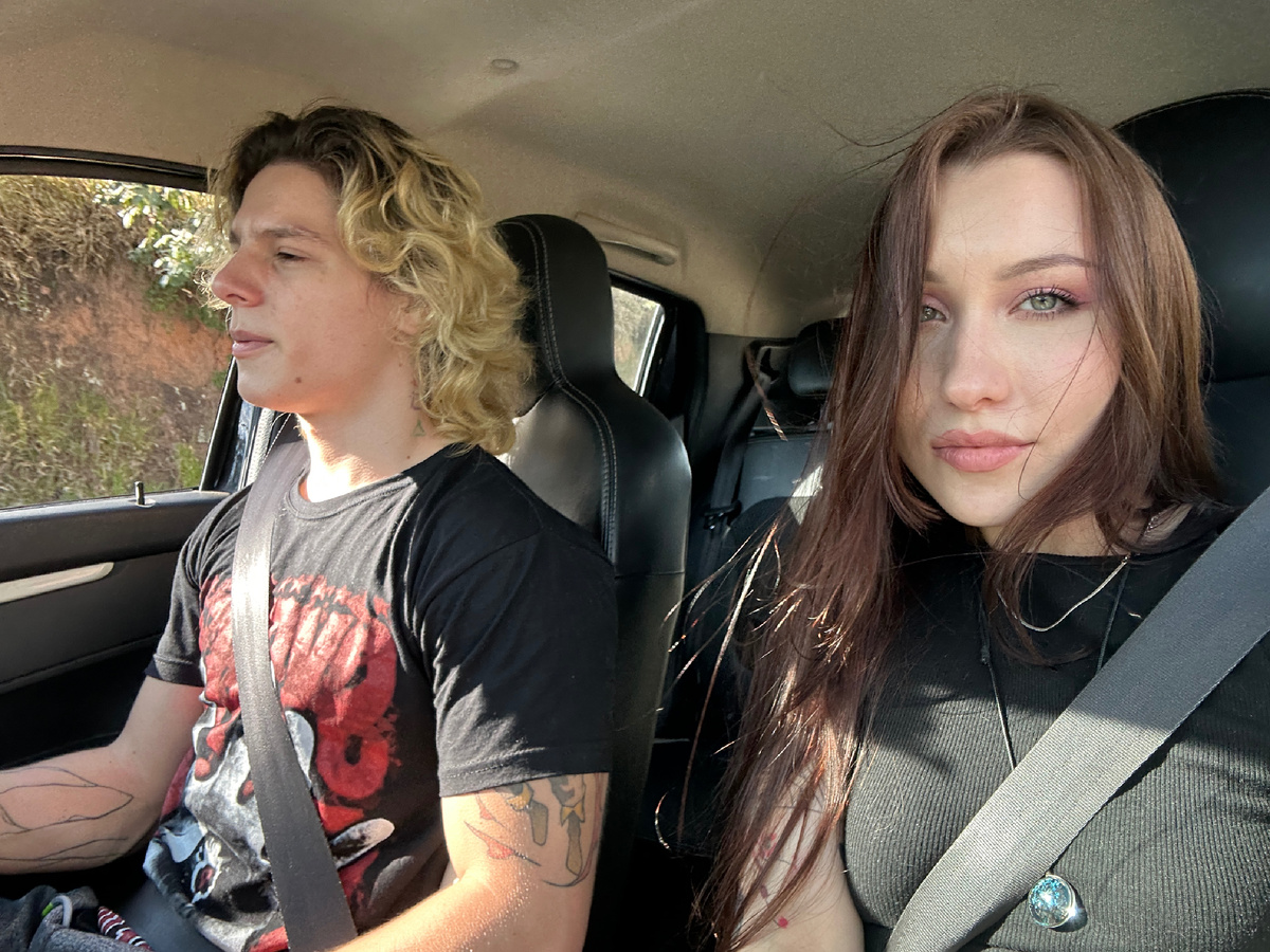 Это мы ездили в магазин за некоторыми канцтоварами для моего нового-старого хобби. Об этом чуть позже. 