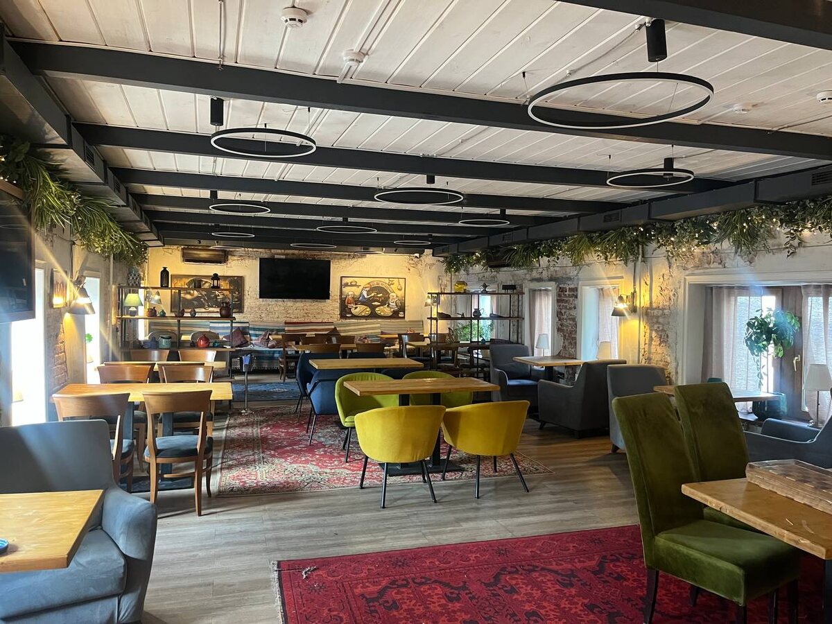 зал на 2 этаже