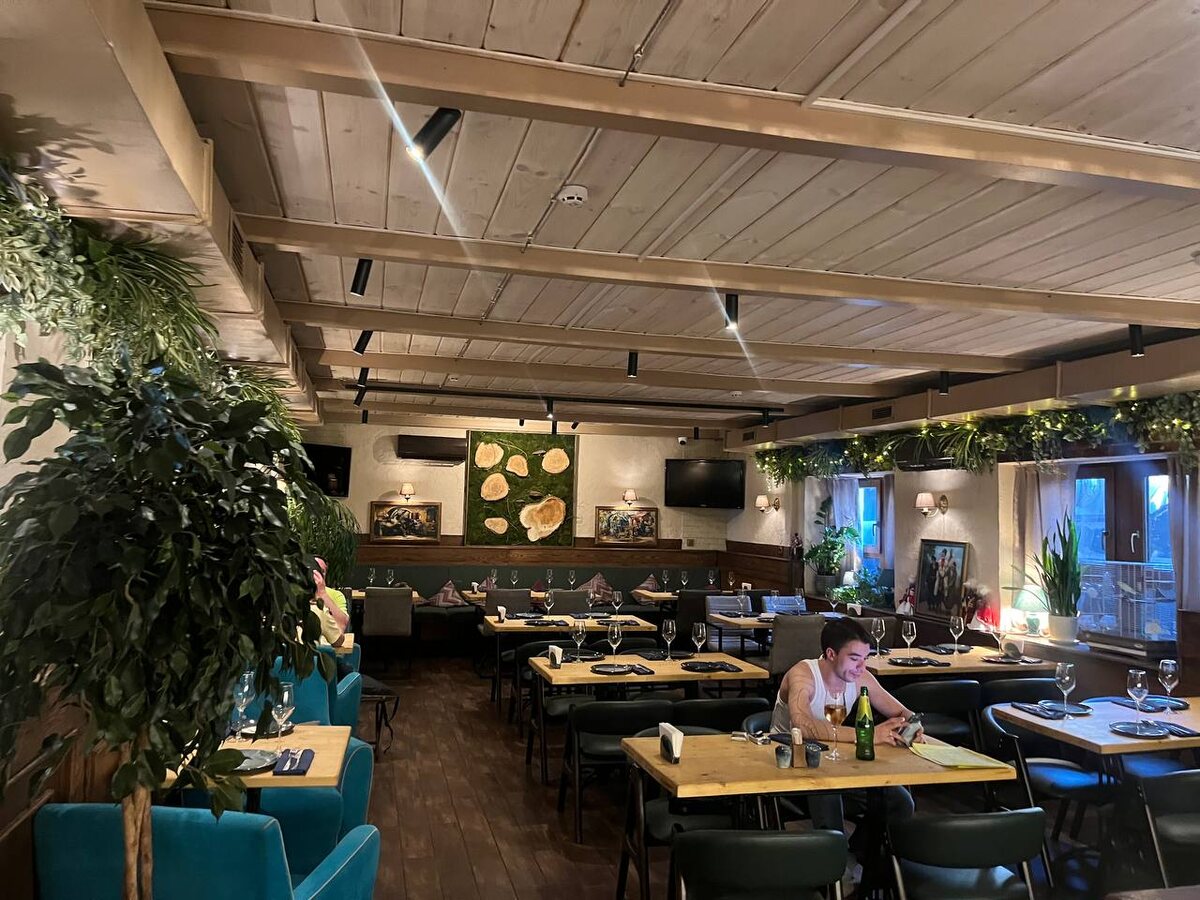 зал на 1 этаже