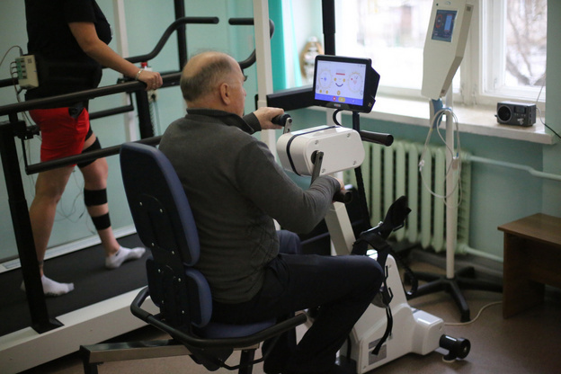    В Кировском клинико-диагностическом центре 375 пациентов прошли реабилитацию на новом оборудовании