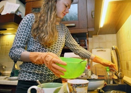    В Госдуме предложили ввести «зарплату» для домохозяек