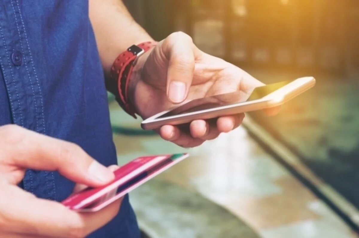    Сотни россиян столкнулись с блокировкой их карт и счетов крупнейшим тайским банком Bangkok Bank.