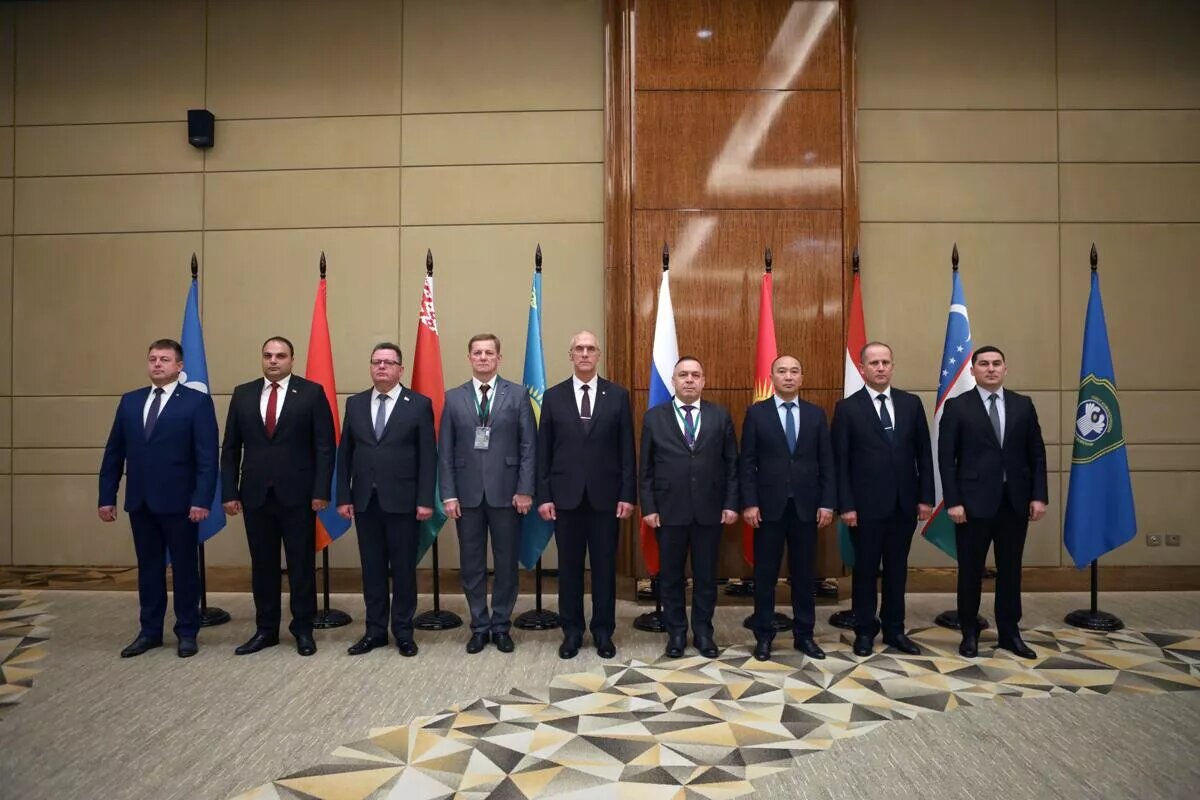 © Photo : Совет командующих Пограничными войсками