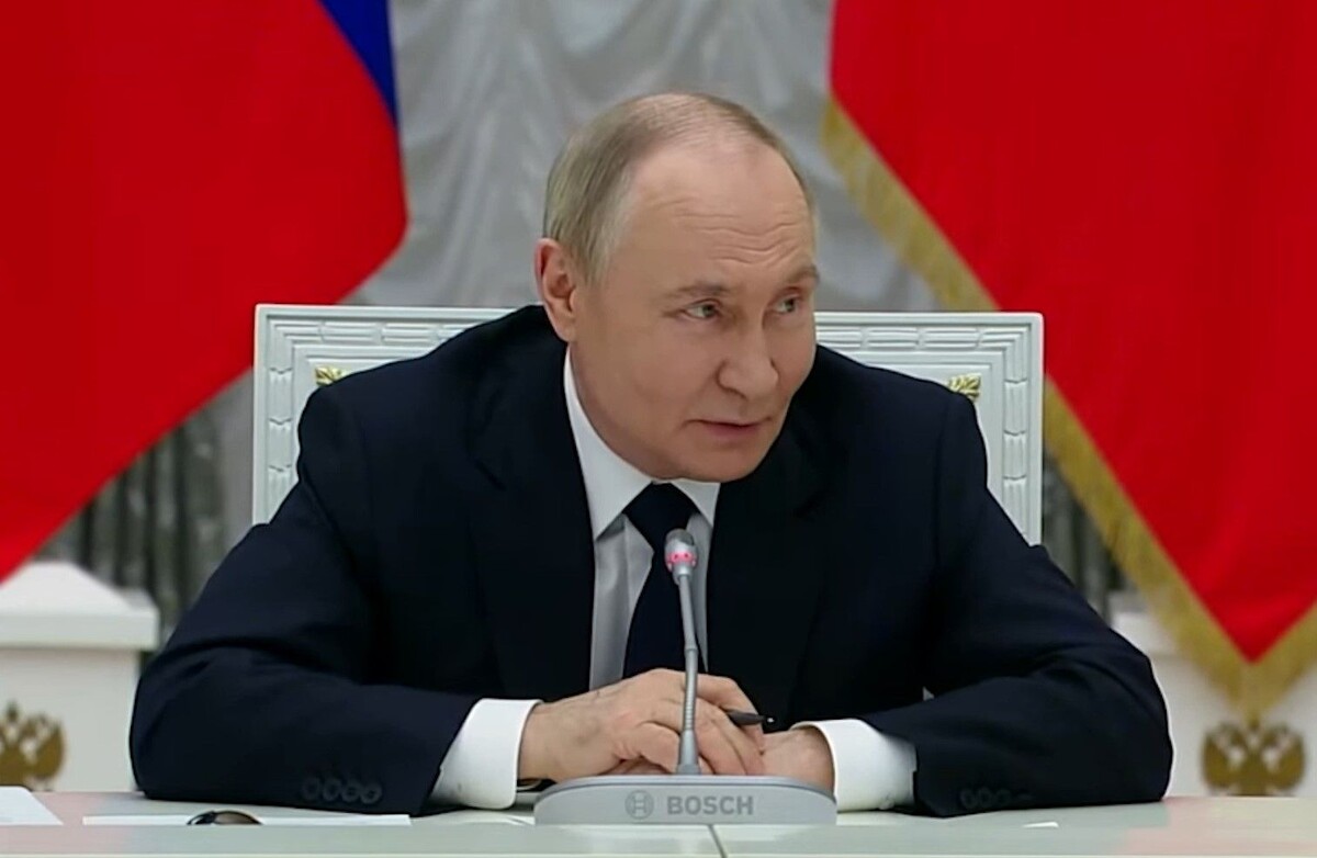     / Источник: Кадр из видео