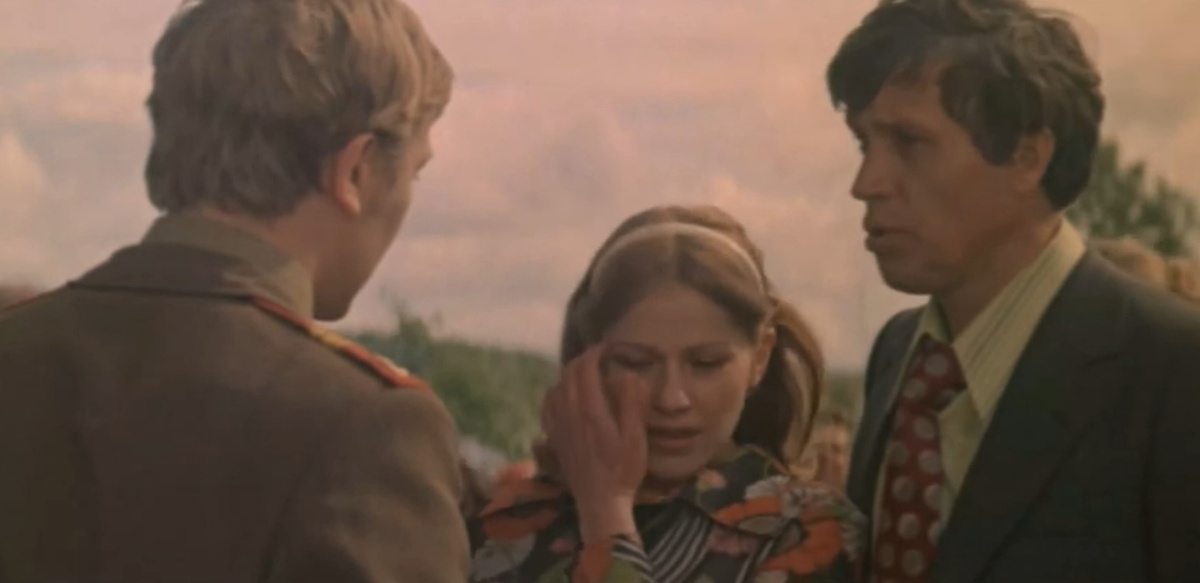 Алексей был рядом с Маней — во всех смыслах — когда она — и вся деревня — узнали об измене Володьки. 