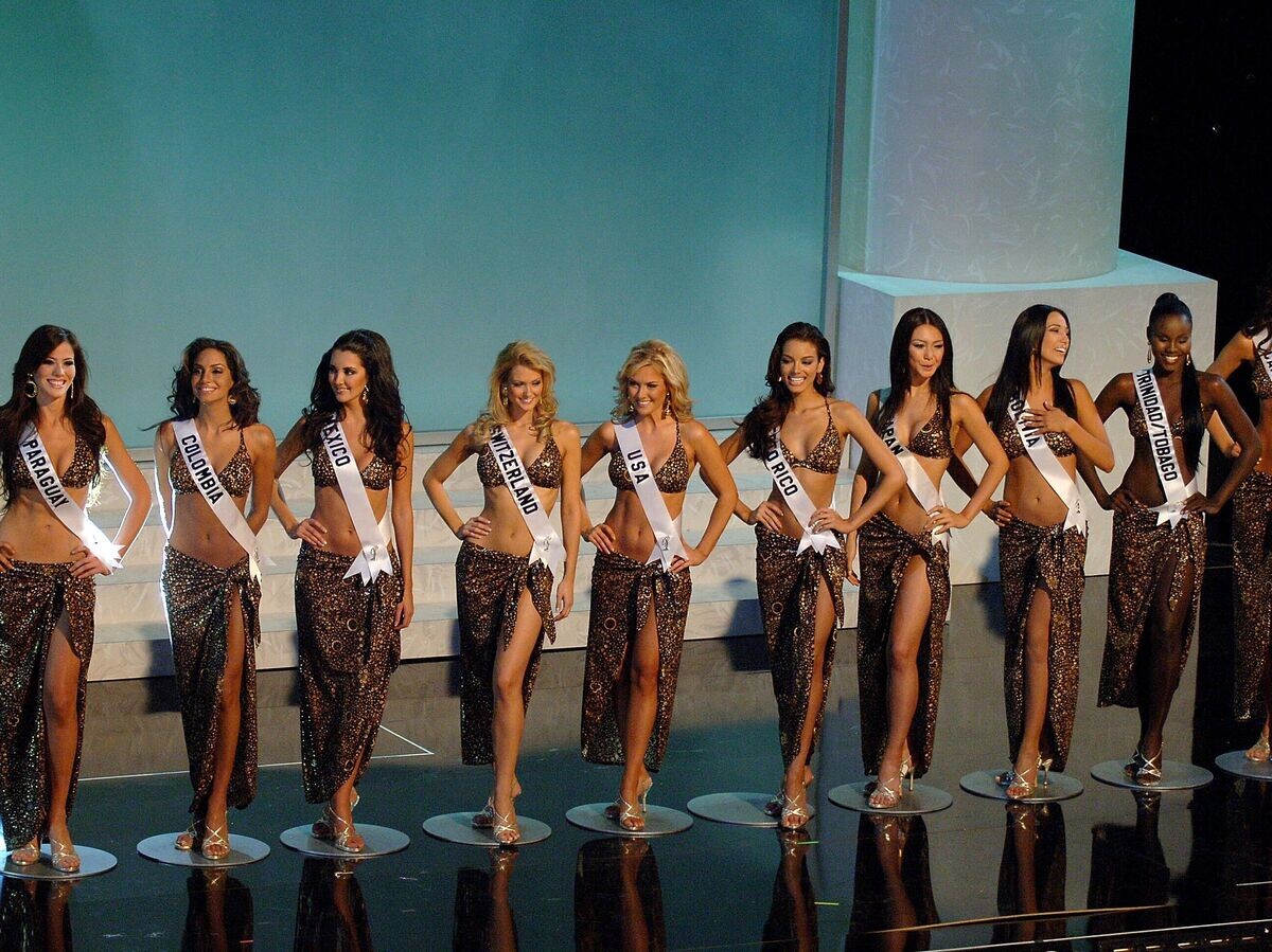    Участницы конкурса Мисс США 2006 © Getty Images / Stephen Shugerman