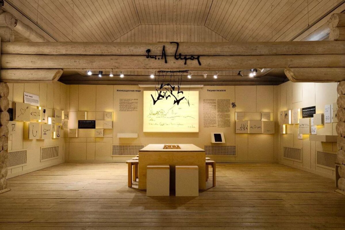 Выставка "Рисунки писателя". Предоставлено музеем-заповедником "Мелихово"