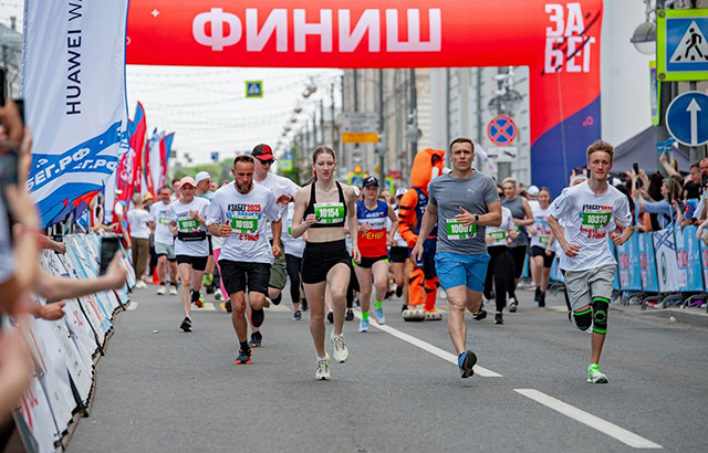 ЗаБег.РФ: в Твери на старт вышли 2124 бегуна
