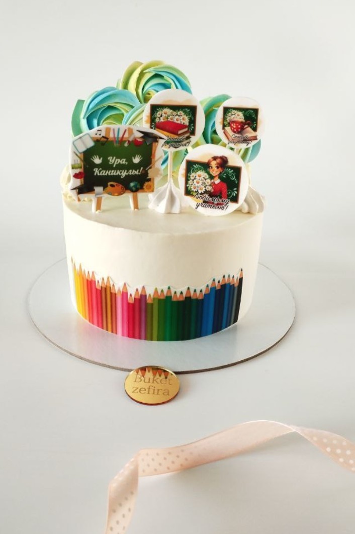 Фото тортика, который подарили учителю 