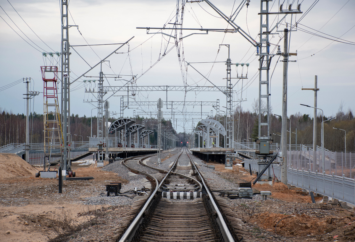 Разъезд Лебзино. Чётная горловина. Вид в сторону Савёлово.