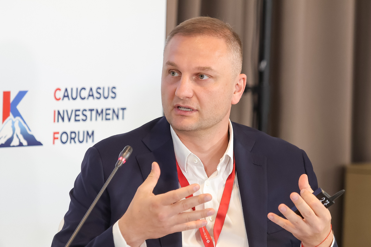 Дмитрий Анфиногенов