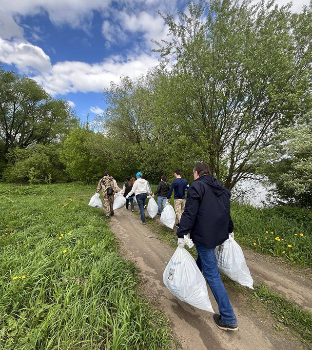 В Твери прошли семь общегородских субботников