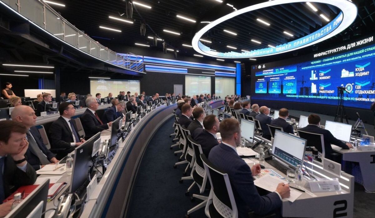     Обсуждение проекта «Инфраструктура для жизни». Источник: government.ru Автор фото: Пресс-служба Правительства РФ