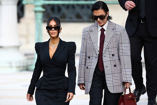    Ким Кардашьян (слева). Фото: Piroschka van de Wouw / Reuters