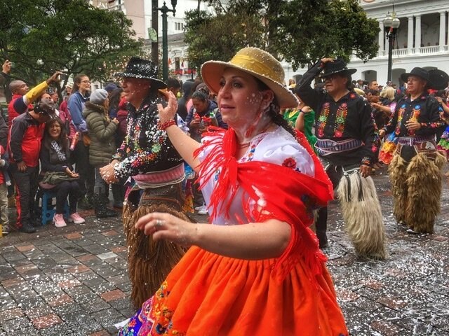Карнавал в Кито, Эквадор. Фото автора