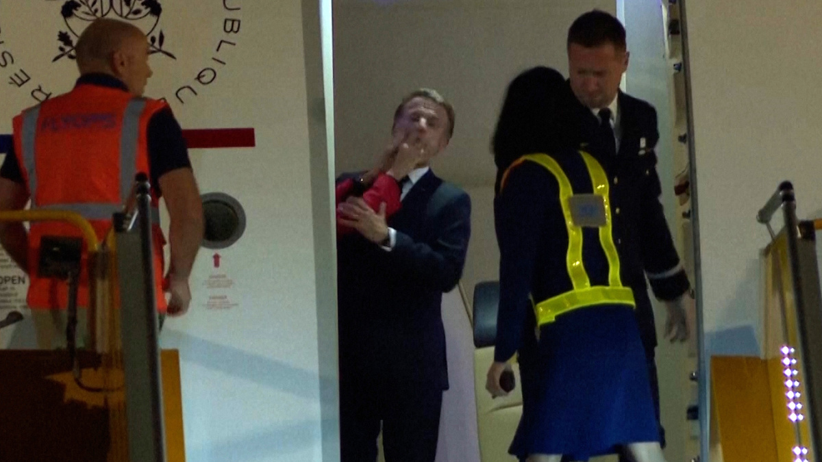 Эммануэль Макрон и Брижит Троньё