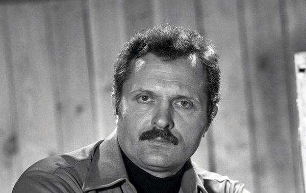 Евгений Лазарев