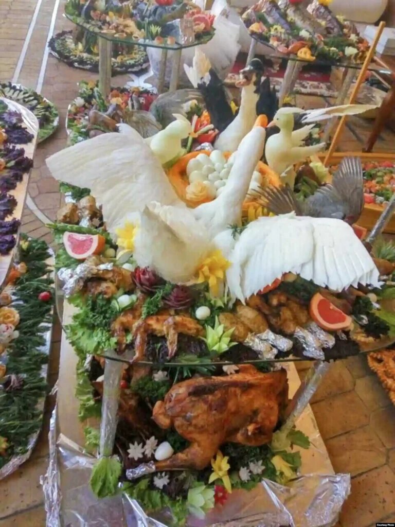    Гостинцы, принесенные стороной жениха на сватовство, Узбекистан aifstan.info