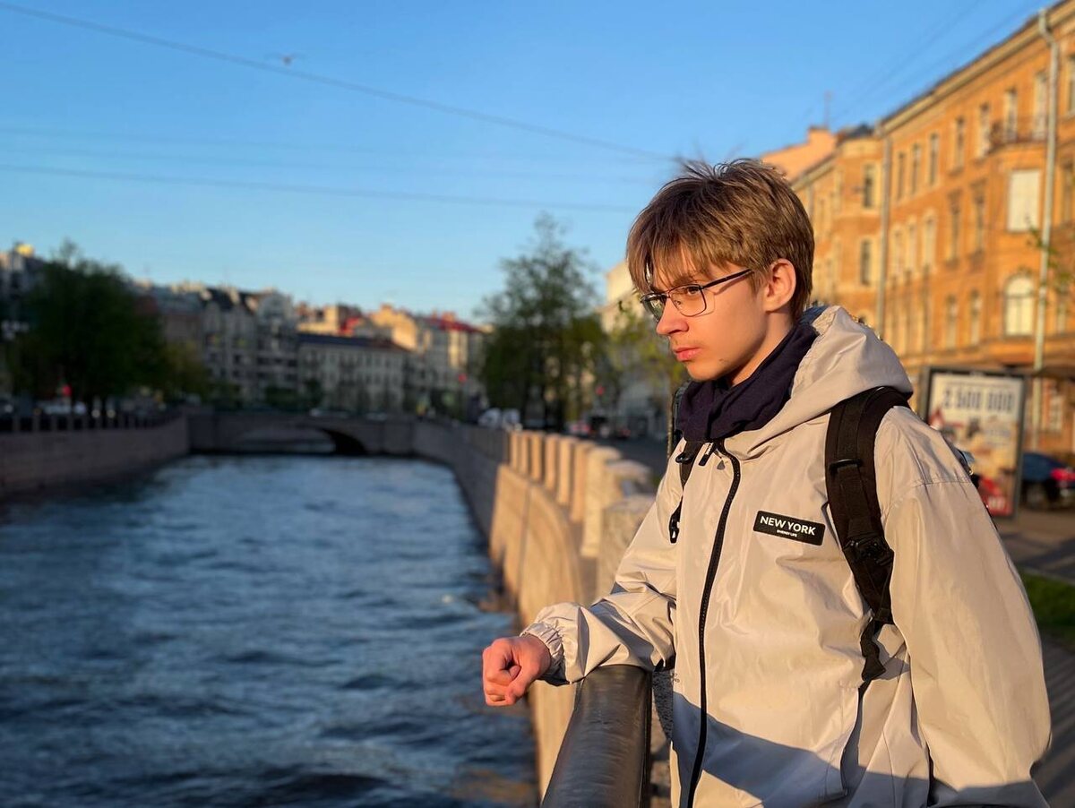 Гуляли тут на днях.)