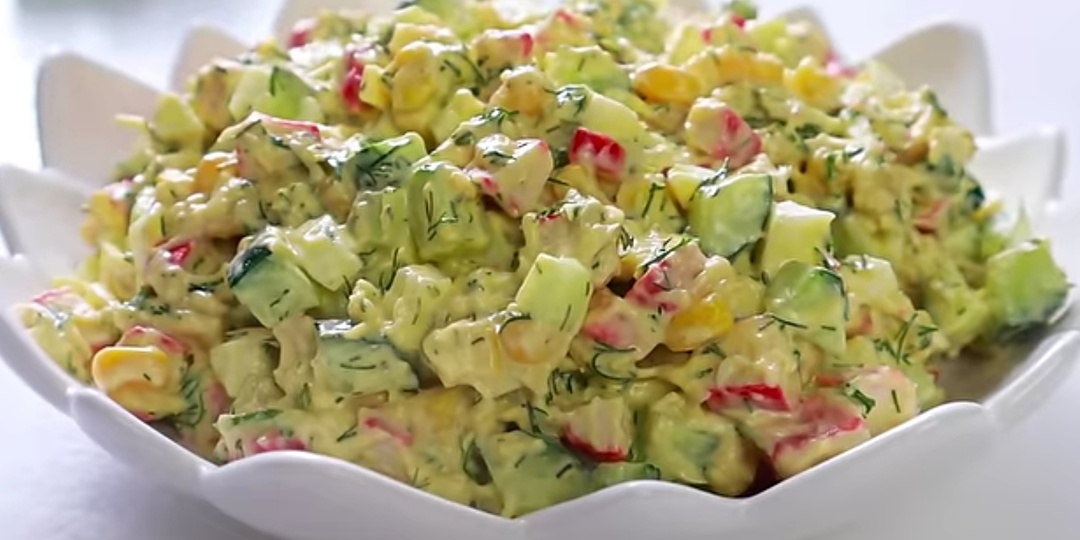 Салат, он стал ещё одним любимым. Удивительно новый вкус привычного салата.